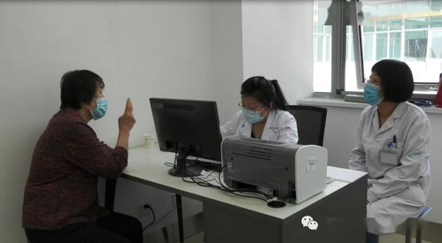 開診首日現(xiàn)場(chǎng)直擊 專家精確診治與暖心服務(wù)贏得群眾歡喜點(diǎn)贊，診斷技術(shù)研發(fā)助力醫(yī)療升級(jí)